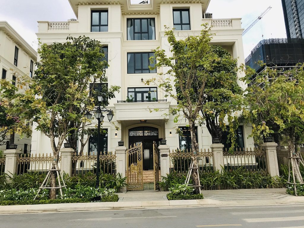 biệt thự vinhomes golden river bason